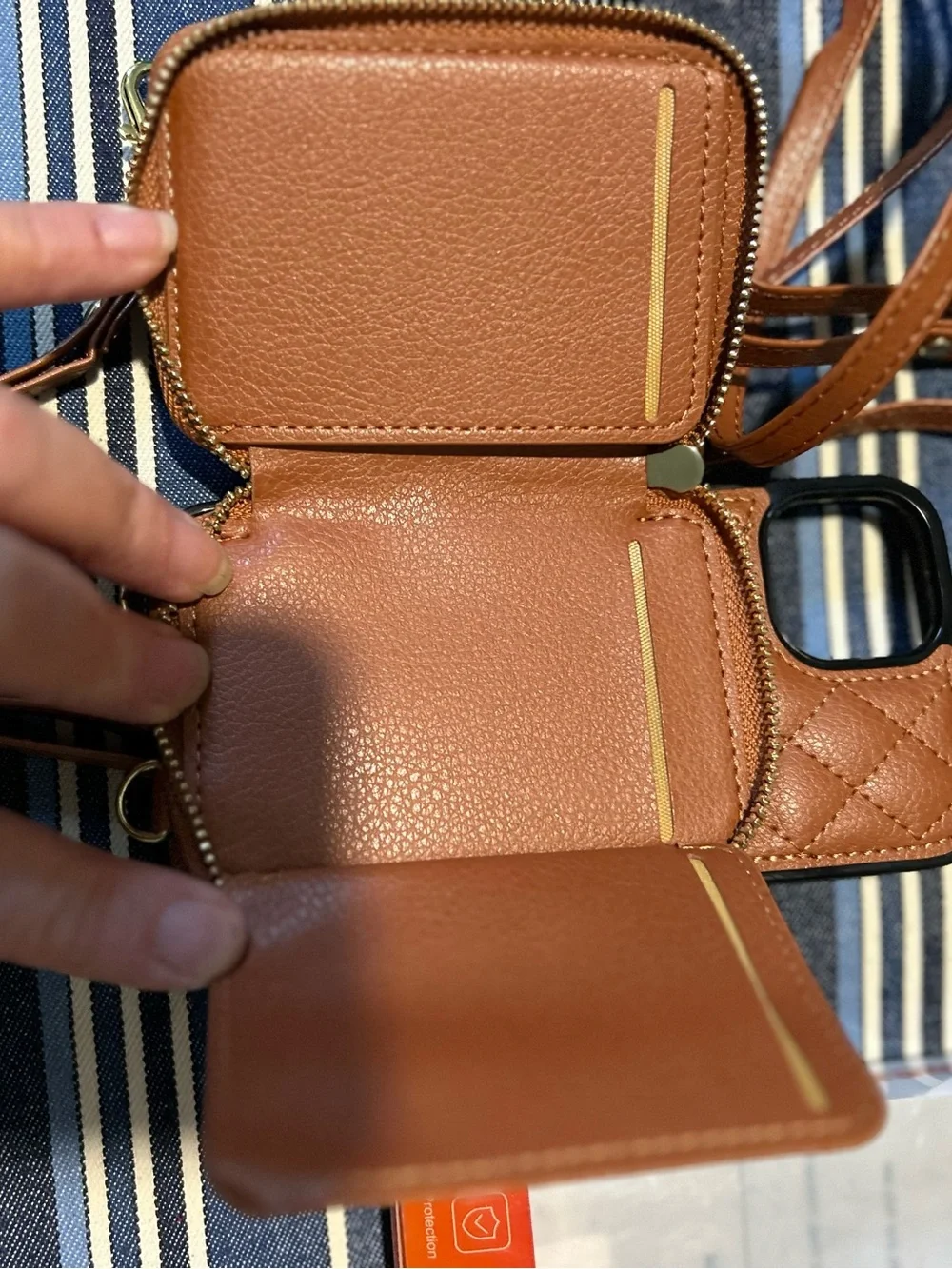 Quilted Brown Leather Crossbody Phone Case with Card Pocket and Detachable Strap
